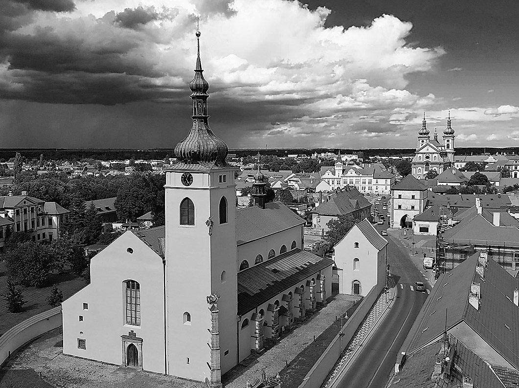 Umělecká fotografie dronem